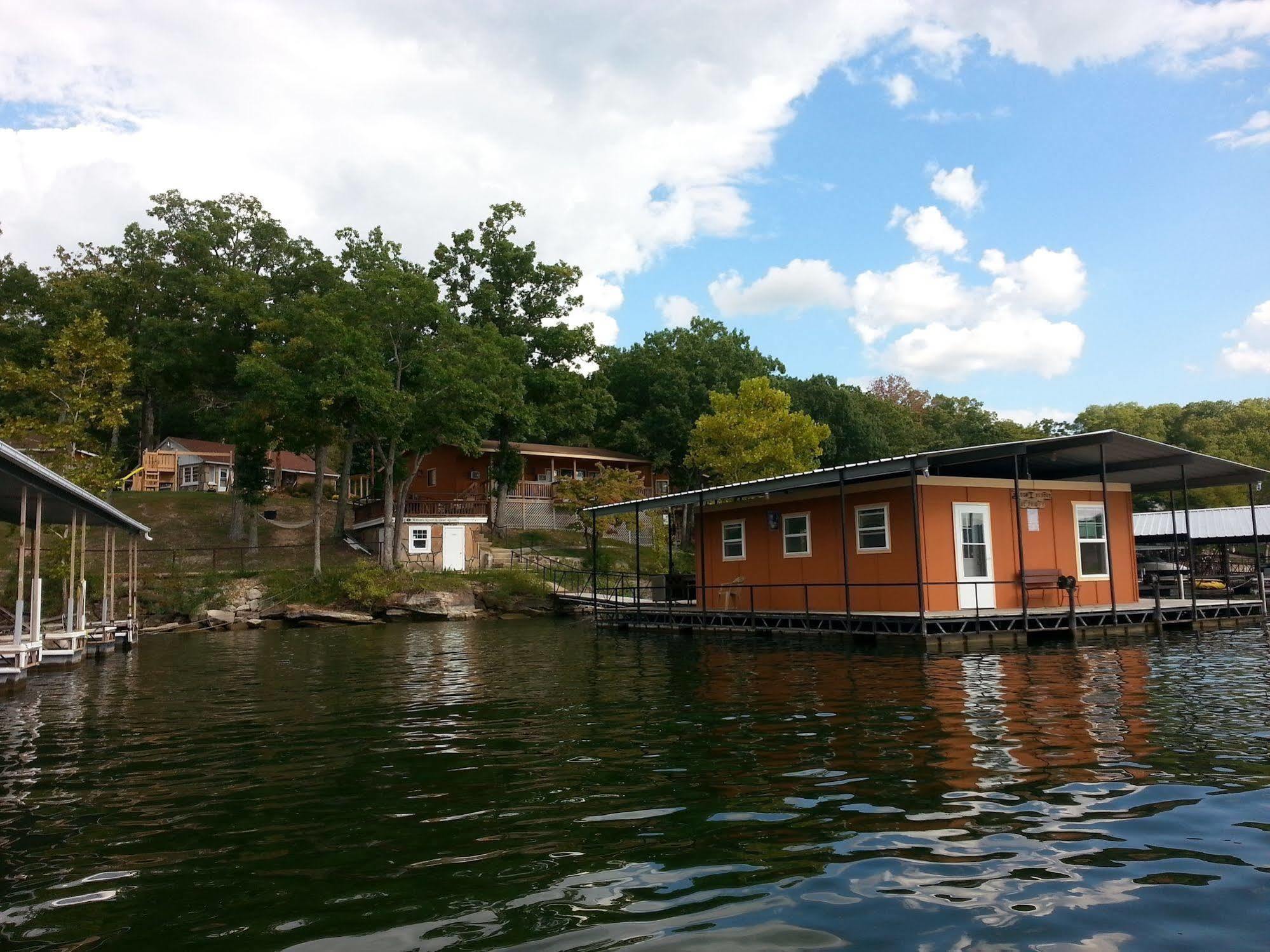 Wilsons On The Lake Camdenton Exterior photo